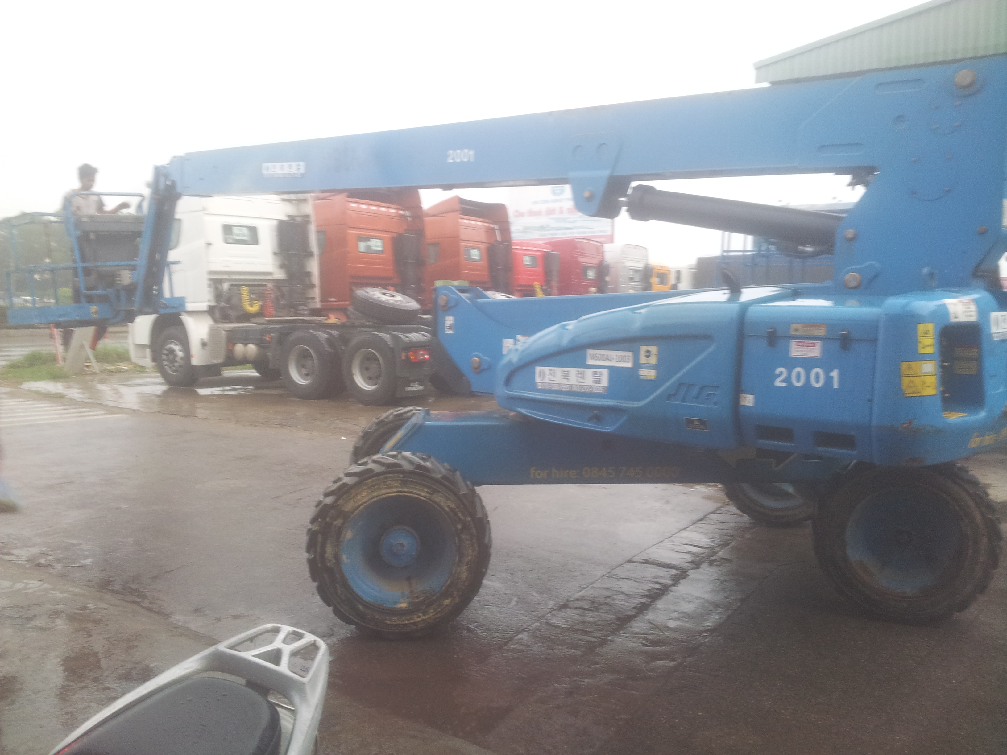 Xe nâng JLG M600J, 20m làm việc