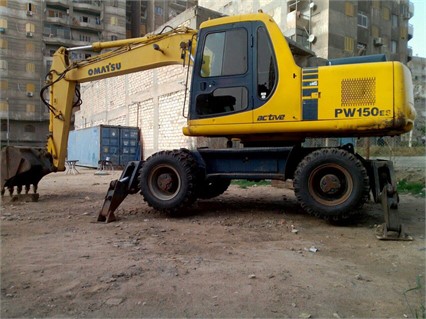 Máy đào bánh lốp komatsu PW150