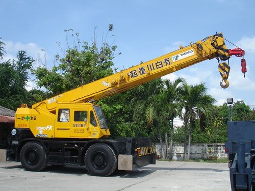 Cẩu Tadano 25 Tấn