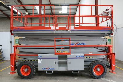 Skyjack SJ9250 – Xe nâng người 17,24m